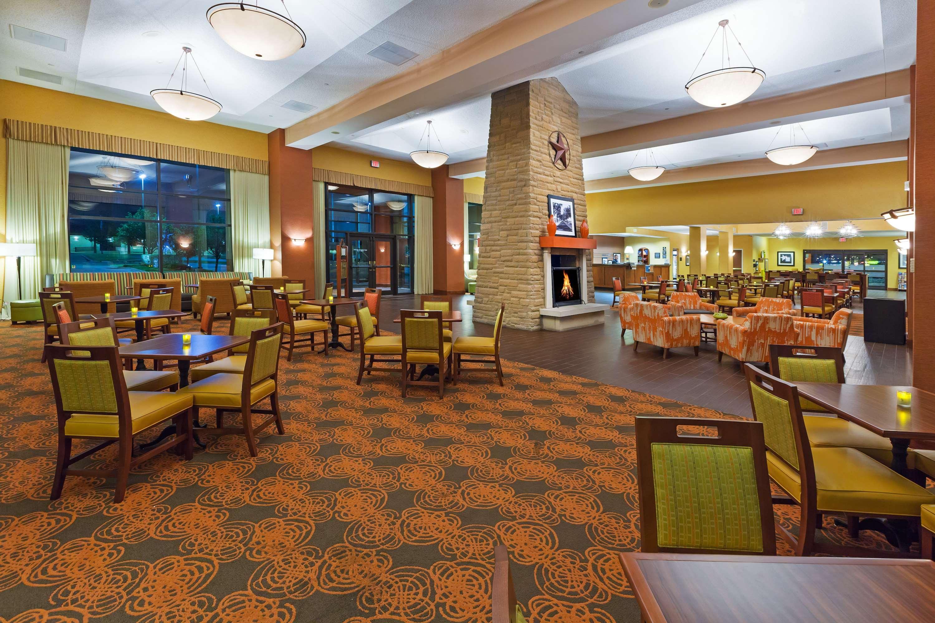 Hampton & Dallas-mesquite Hotel