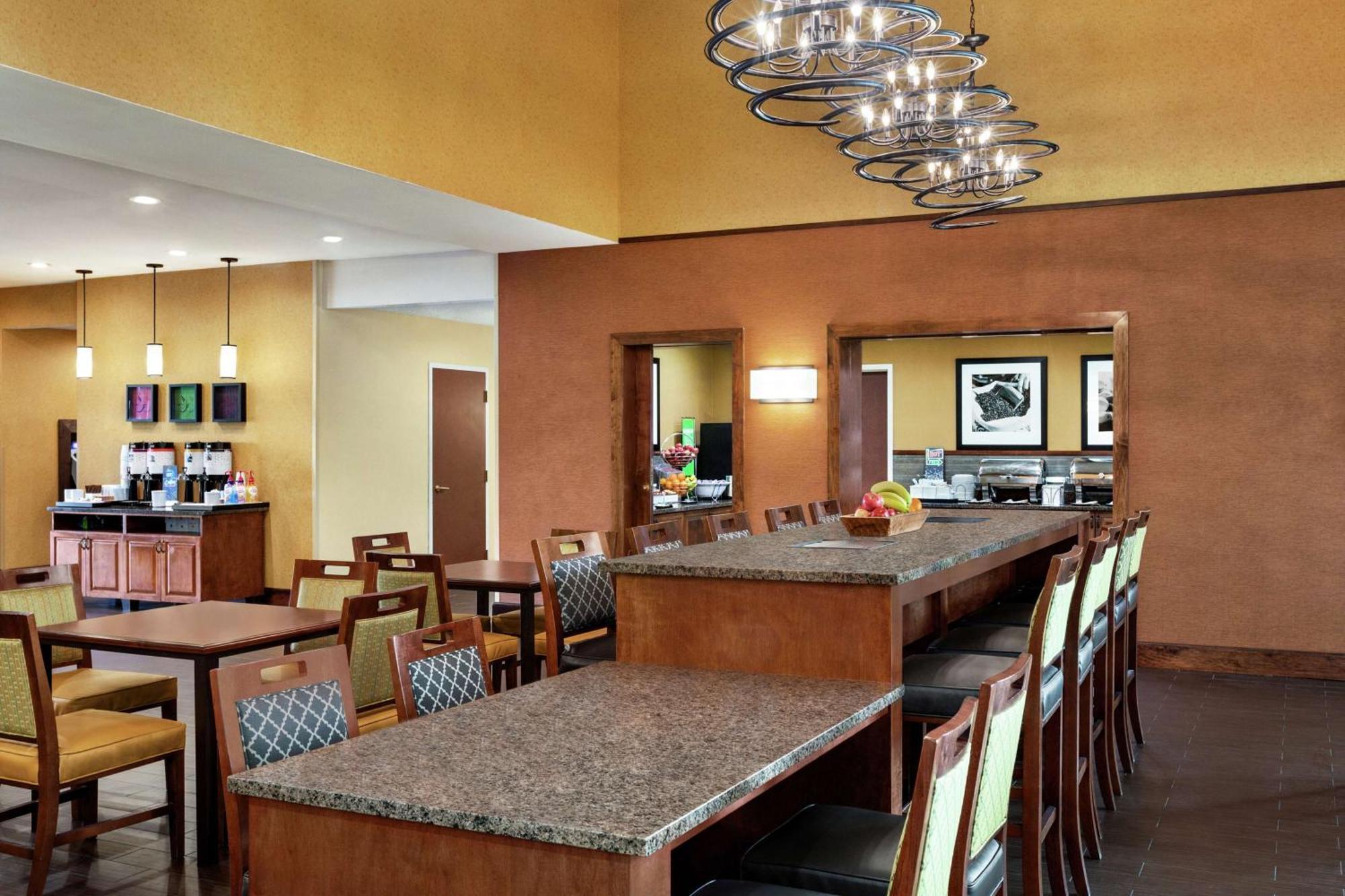 Hampton & Dallas-mesquite Hotel Mesquite