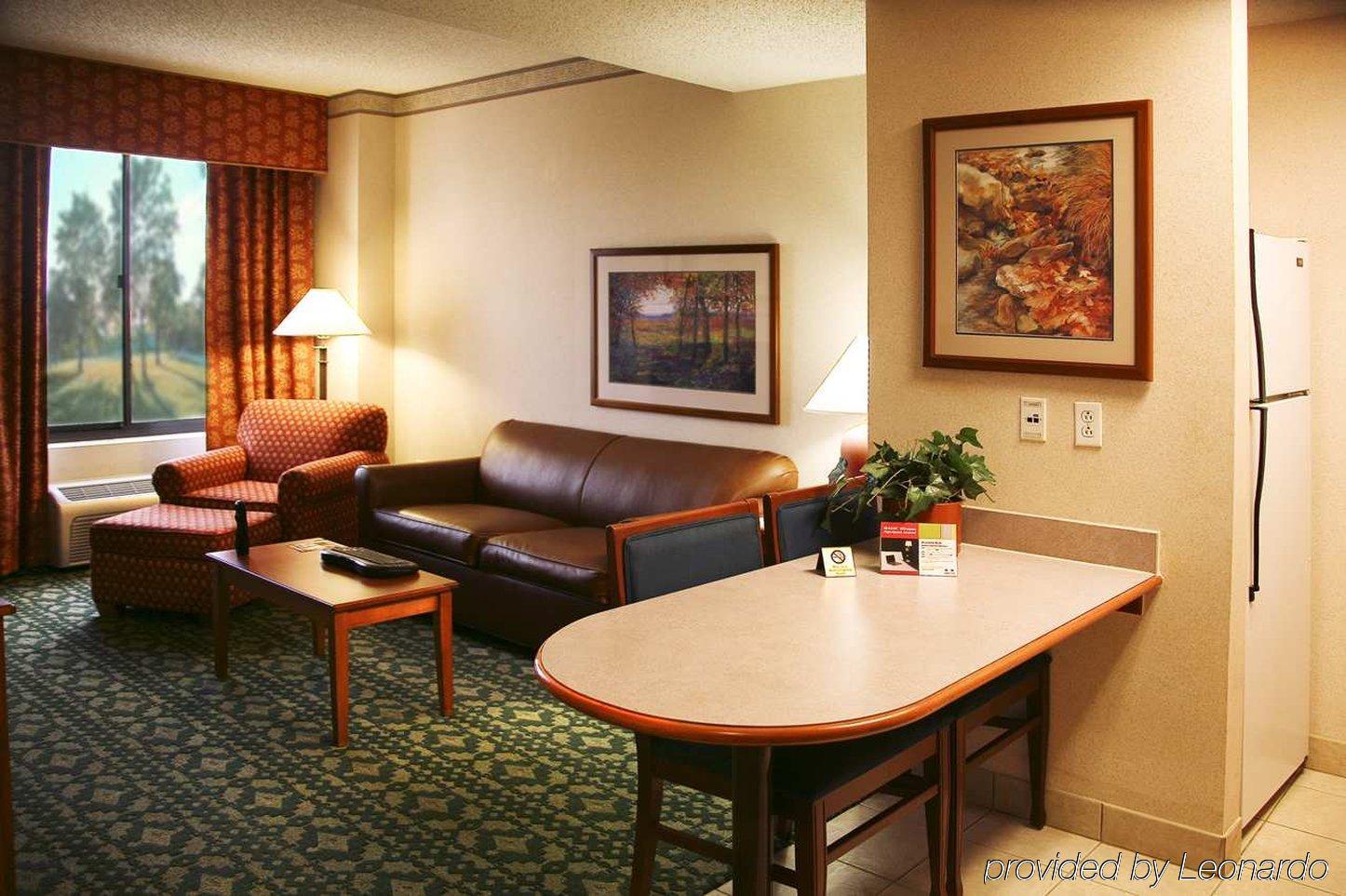 Hotel Hampton & Dallas-mesquite 3*