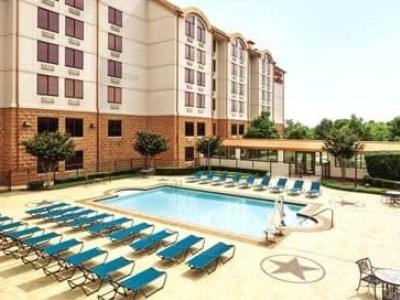 Hampton & Dallas-mesquite 3*
